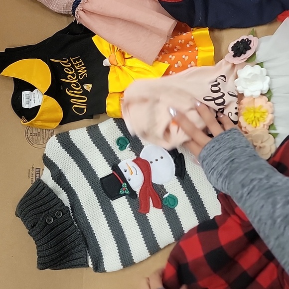 Lot of 8 Dog Clothes & Costumes! One New w/ Tags! Multiple Sizes Excellent Cond! - Picture 4 of 7